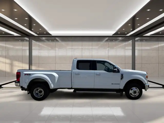 2022 Ford Super Duty F-350 DRW XLT 4WD Crew Cab DRW 8' Box - Photo 3