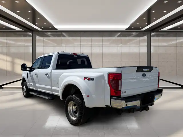2022 Ford Super Duty F-350 DRW XLT 4WD Crew Cab DRW 8' Box - Photo 4