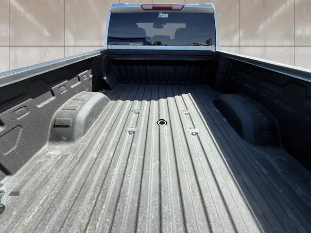 2023 GMC Sierra 3500HD 4WD Crew Cab 159' SLE - Photo 6