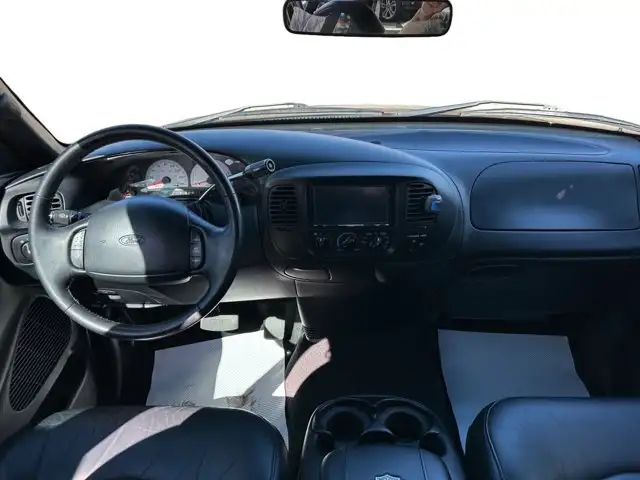 2000 Ford F-150 Series XL - Photo 13