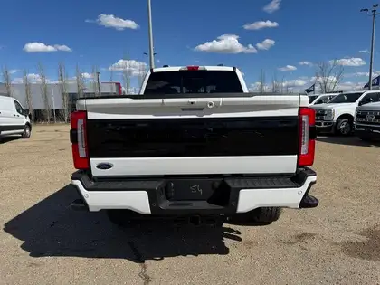 2026 Ford F-350 PLATINUM w/FX4, 5th WHL PREP, MNRF & 2KW PRO PWR - Photo 4