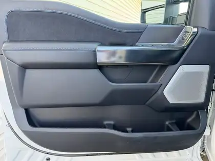 2026 Ford F-350 PLATINUM w/FX4, 5th WHL PREP, MNRF & 2KW PRO PWR - Photo 9