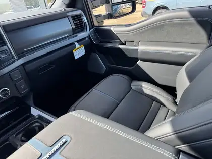 2026 Ford F-350 PLATINUM w/FX4, 5th WHL PREP, MNRF & 2KW PRO PWR - Photo 30