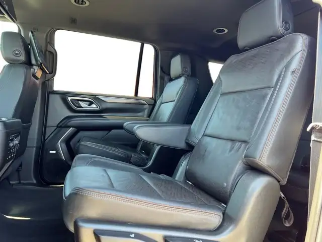 2021 Chevrolet Suburban High Country - Photo 13