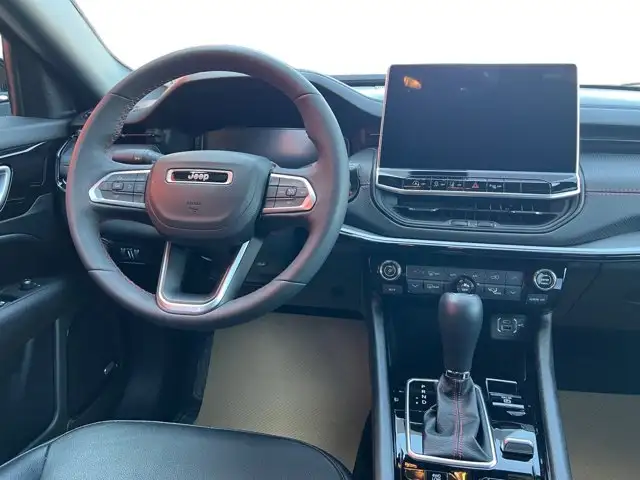 2024 Jeep Compass Trailhawk - Photo 16