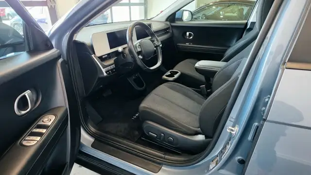 2022 Hyundai IONIQ 5 PREFERRED LONG RANGE - Photo 5