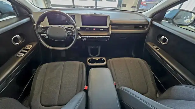 2022 Hyundai IONIQ 5 PREFERRED LONG RANGE - Photo 9