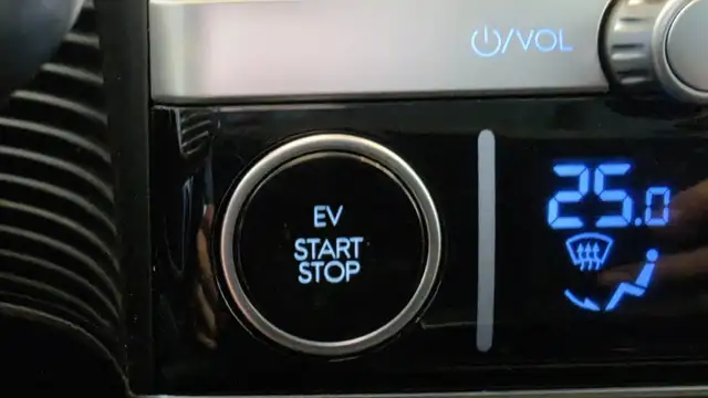 2022 Hyundai IONIQ 5 PREFERRED LONG RANGE - Photo 18