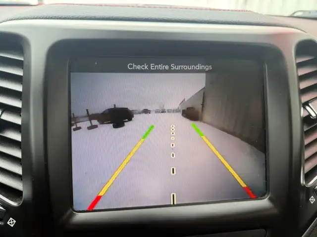 2018 Jeep Cherokee Trailhawk 4WD - Photo 15