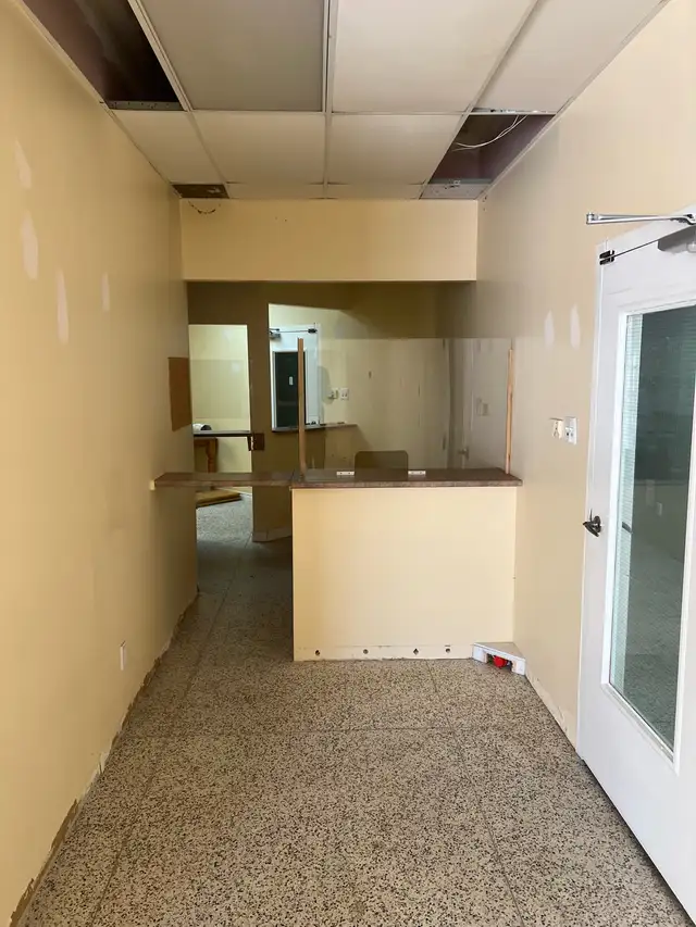 Turnkey Medical / Professional Space for Lease - Photo 8