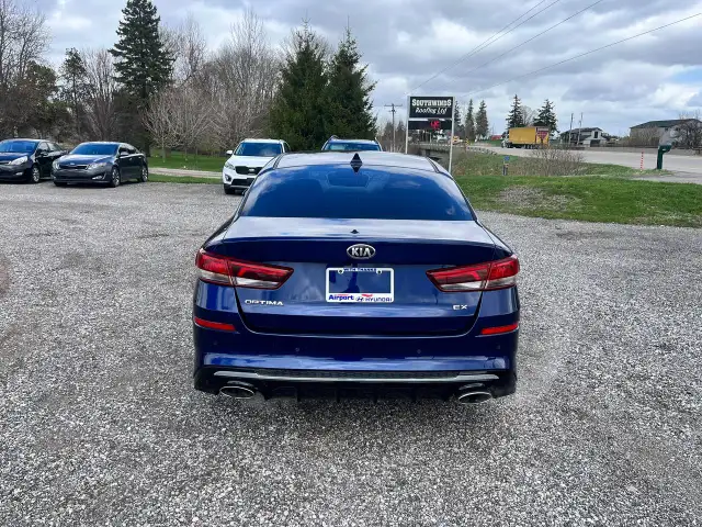 2020 Kia Optima EX - Photo 6