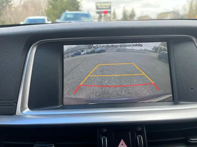 2020 Kia Optima EX - Photo 11