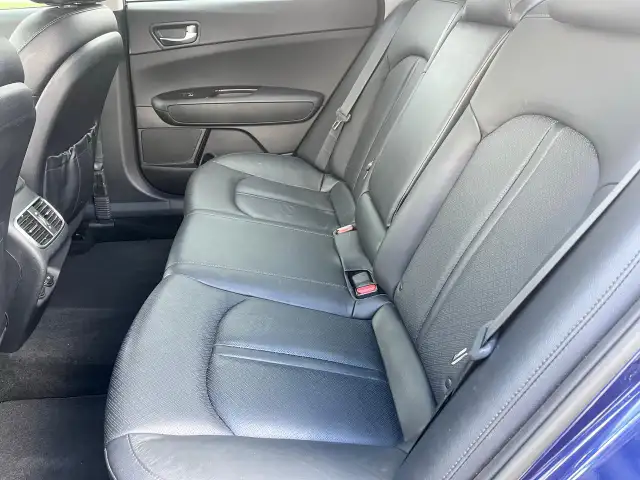 2020 Kia Optima EX - Photo 13