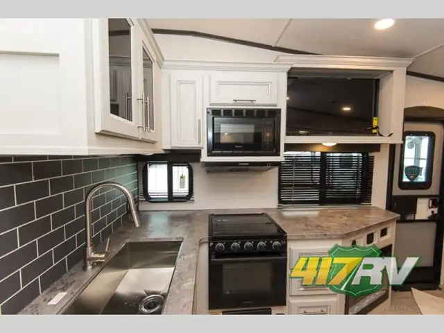 2025 Keystone RV Cougar Half-Ton 24RDS - Photo 11