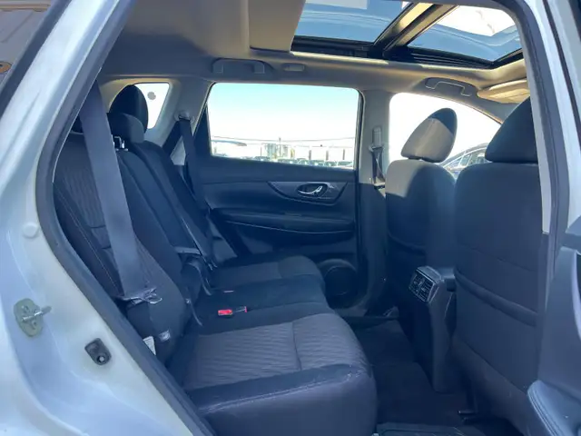 2020 Nissan Rogue S AWD - Photo 14