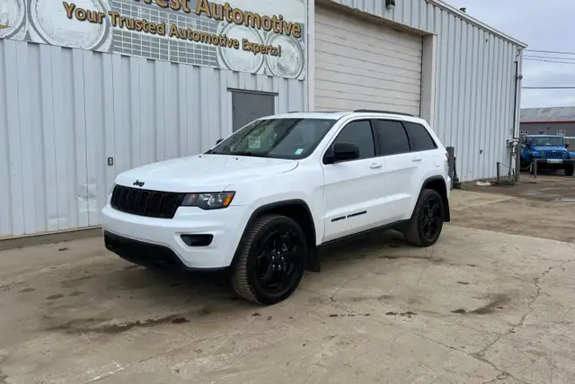 2018 Jeep Grand Cherokee Laredo 4x4 - Photo 9