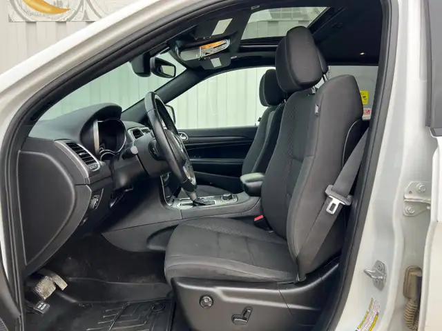 2018 Jeep Grand Cherokee Laredo 4x4 - Photo 11