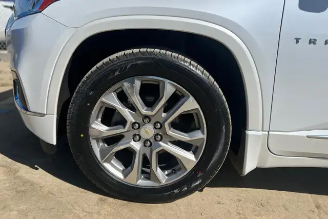2019 Chevrolet Traverse Premier AWD - 7 Seat Passenger - Photo 10