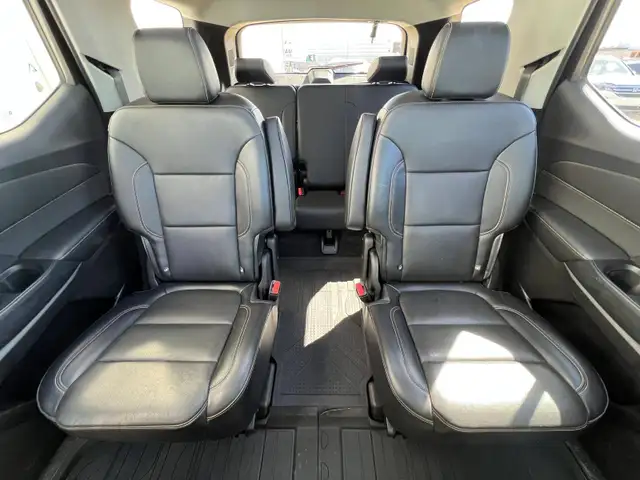 2019 Chevrolet Traverse Premier AWD - 7 Seat Passenger - Photo 16