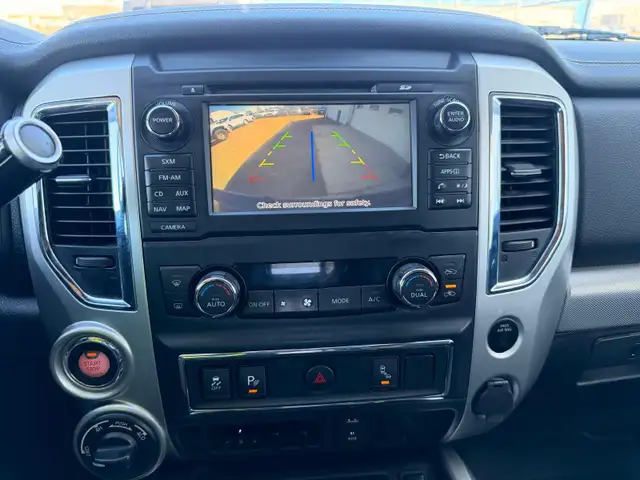 2018 Nissan Titan PRO-4X Crew Cab 5.6L V8 - Photo 19