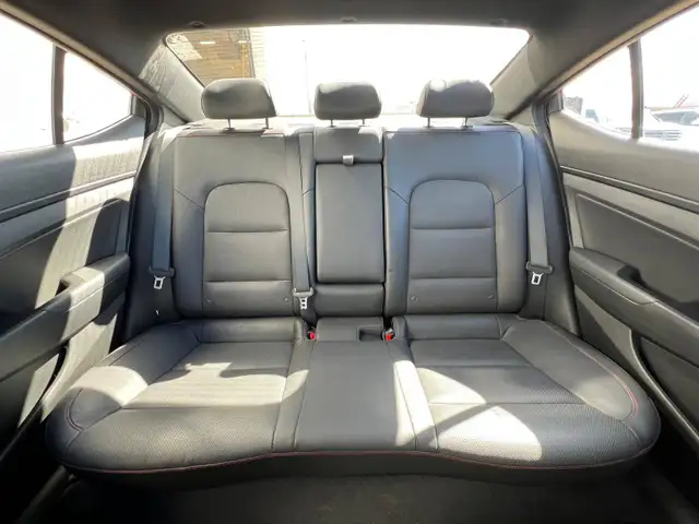 2017 Hyundai Elantra Sport - Photo 15