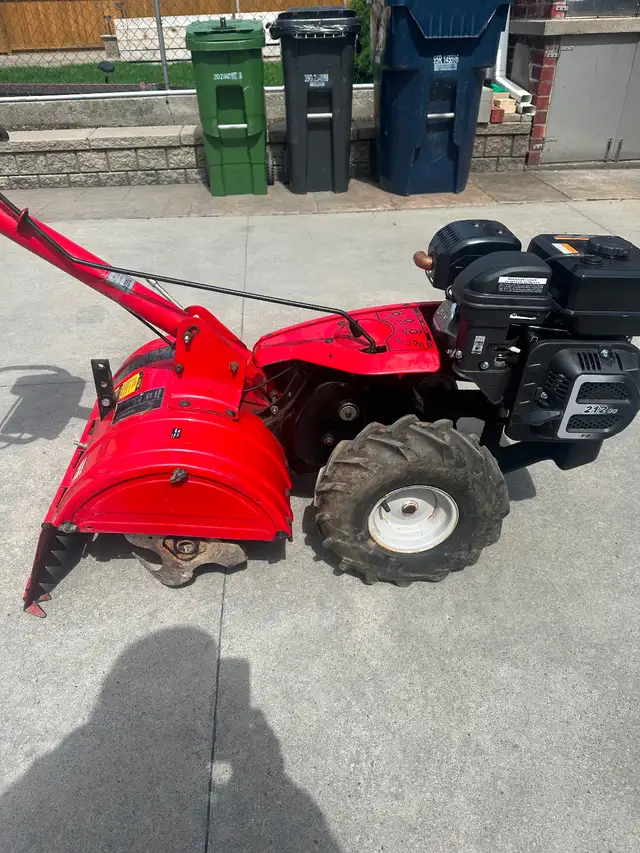 Yard Machines Rototiller - Photo 2