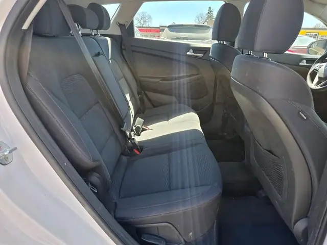 2019 Hyundai Tucson Essential FWD - Photo 14