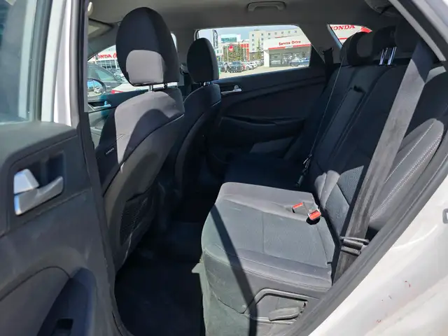 2019 Hyundai Tucson Essential FWD - Photo 16