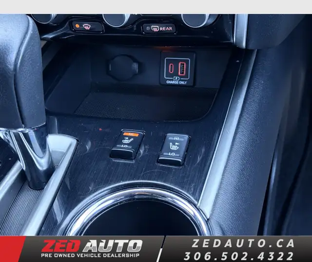 2019 Nissan Pathfinder SL V6 AWD | 7 Passenger | Heated Seats - Photo 20