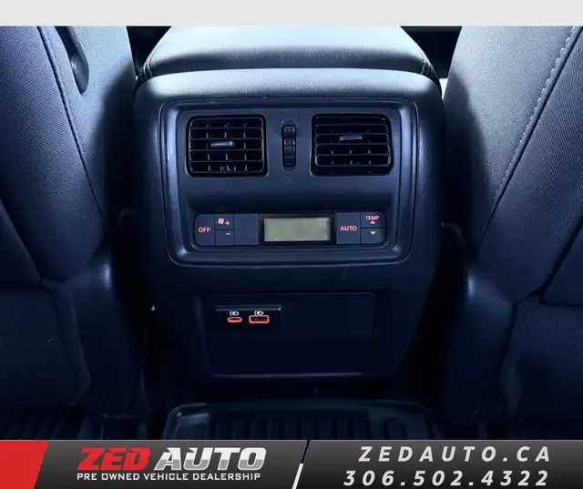 2019 Nissan Pathfinder SL V6 AWD | 7 Passenger | Heated Seats - Photo 26