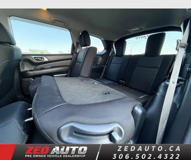 2019 Nissan Pathfinder SL V6 AWD | 7 Passenger | Heated Seats - Photo 27