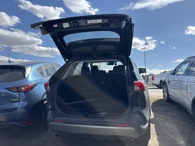 2021 Toyota RAV4 - Photo 10