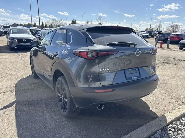 2022 Mazda CX-30 - Photo 9