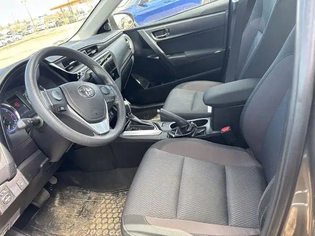 2017 Toyota Corolla - Photo 4