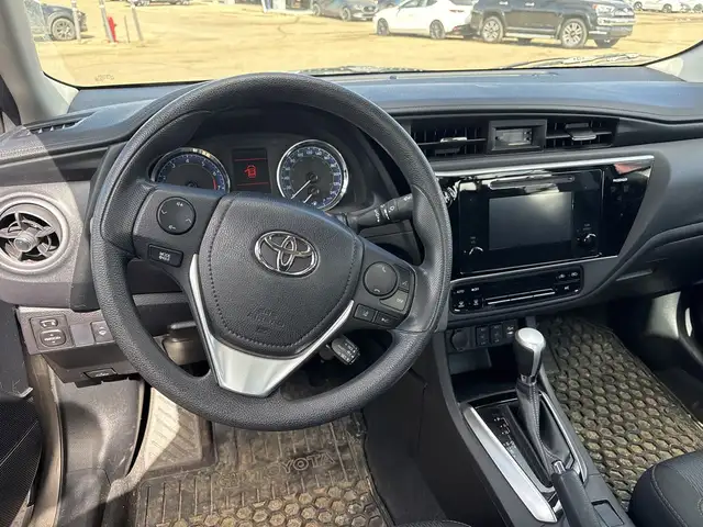 2017 Toyota Corolla - Photo 7