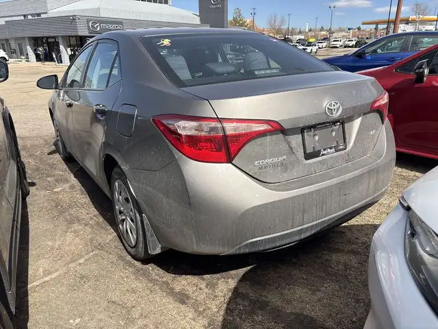 2017 Toyota Corolla - Photo 9