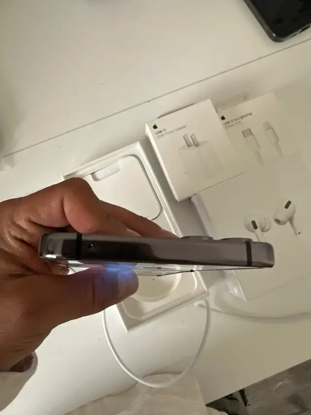 Samsung Galaxy fold flip 5 256GB Airpods/Delivery - Photo 3