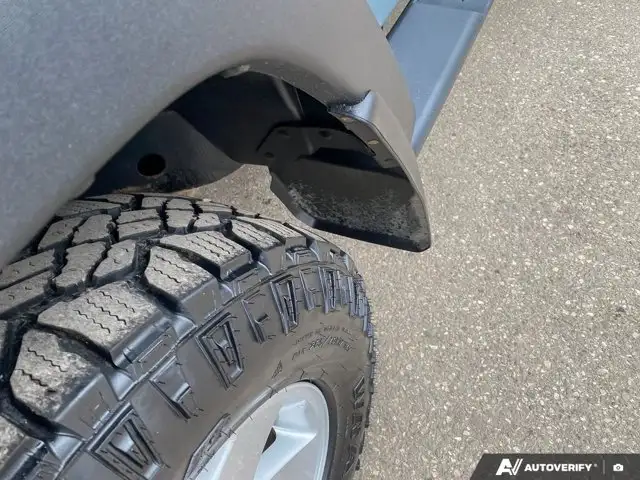 2015 Jeep Wrangler Unlimited Sport | 4X4 | V6 | Hitch - Photo 11