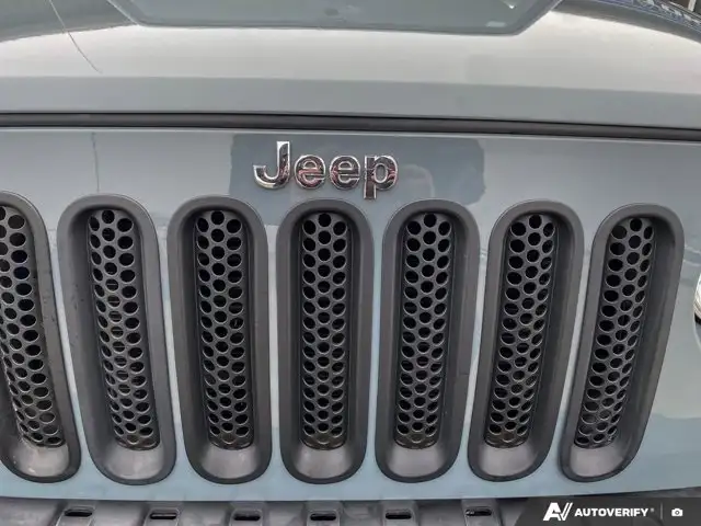 2015 Jeep Wrangler Unlimited Sport | 4X4 | V6 | Hitch - Photo 13