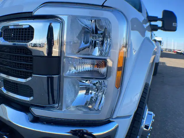 2026 Ford Super Duty F-450 Dually XLT FX4 673A - Photo 12