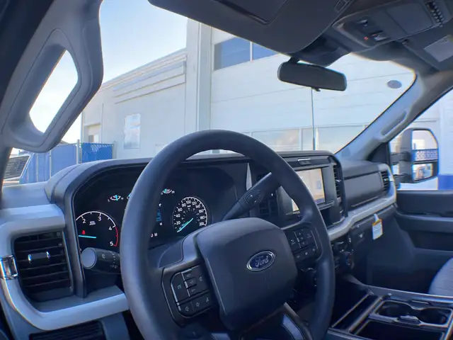 2026 Ford Super Duty F-450 Dually XLT FX4 673A - Photo 20