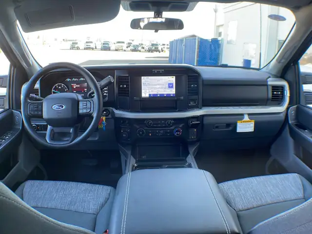 2026 Ford Super Duty F-450 Dually XLT FX4 673A - Photo 25