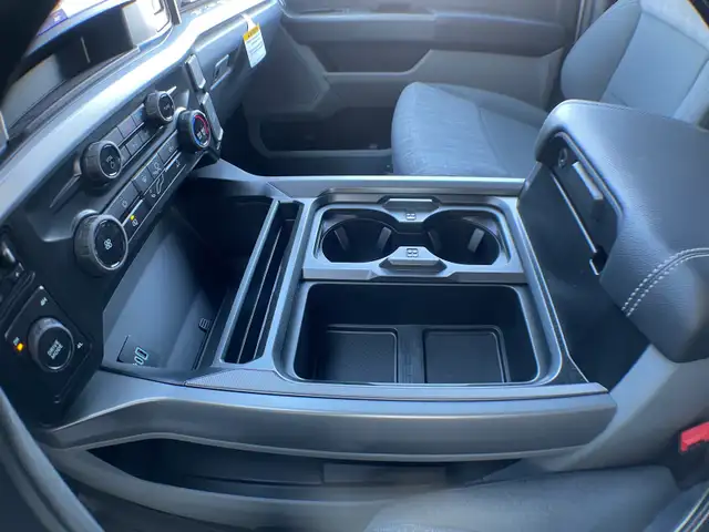 2026 Ford Super Duty F-450 Dually XLT FX4 673A - Photo 28