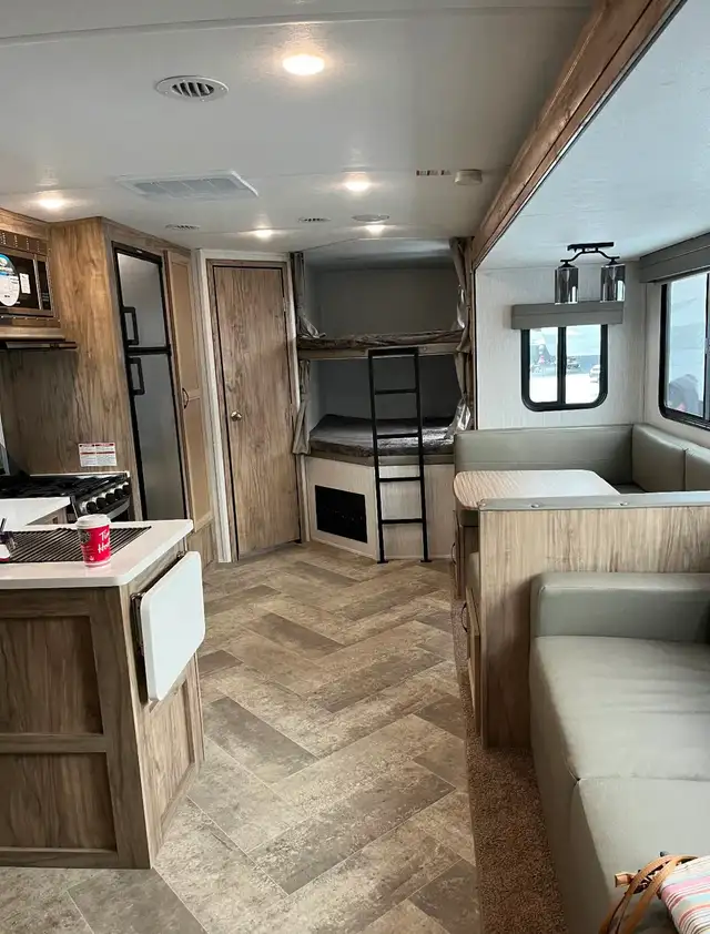 2022 Solare Palimino DBBKS 29ft - Photo 2