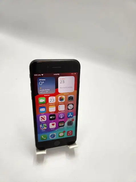 iPhone SE 2nd Gn 2020 64gb 83% Unlocked 3 Months Warranty