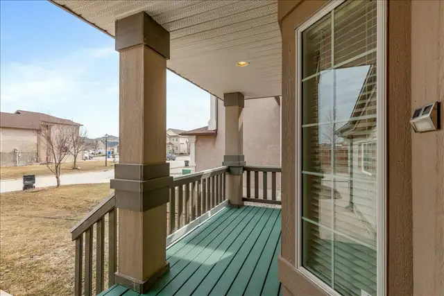 110 Darbrett Bay For Sale - Photo 2