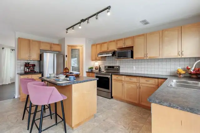 110 Darbrett Bay For Sale - Photo 10