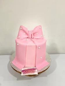 Oakville cakes custom cakes - Photo 3
