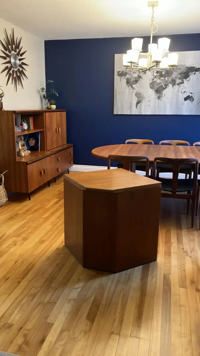 Mid century Meubles TECK TEAK. Commode d'angle / buffet biblioth