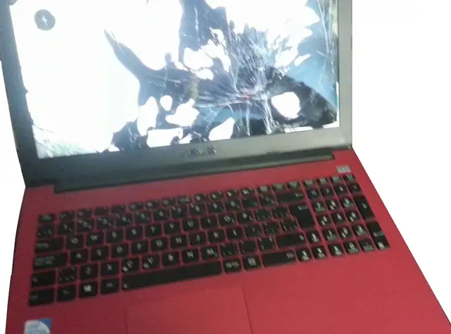 MacBook Screen Repair in North York | Cracked or Broken Display? - Photo 10